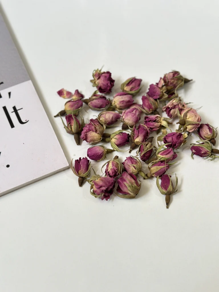 گل خشک غنچه