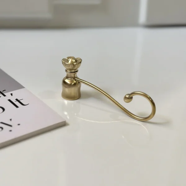 اسنوفر برنجی شمع