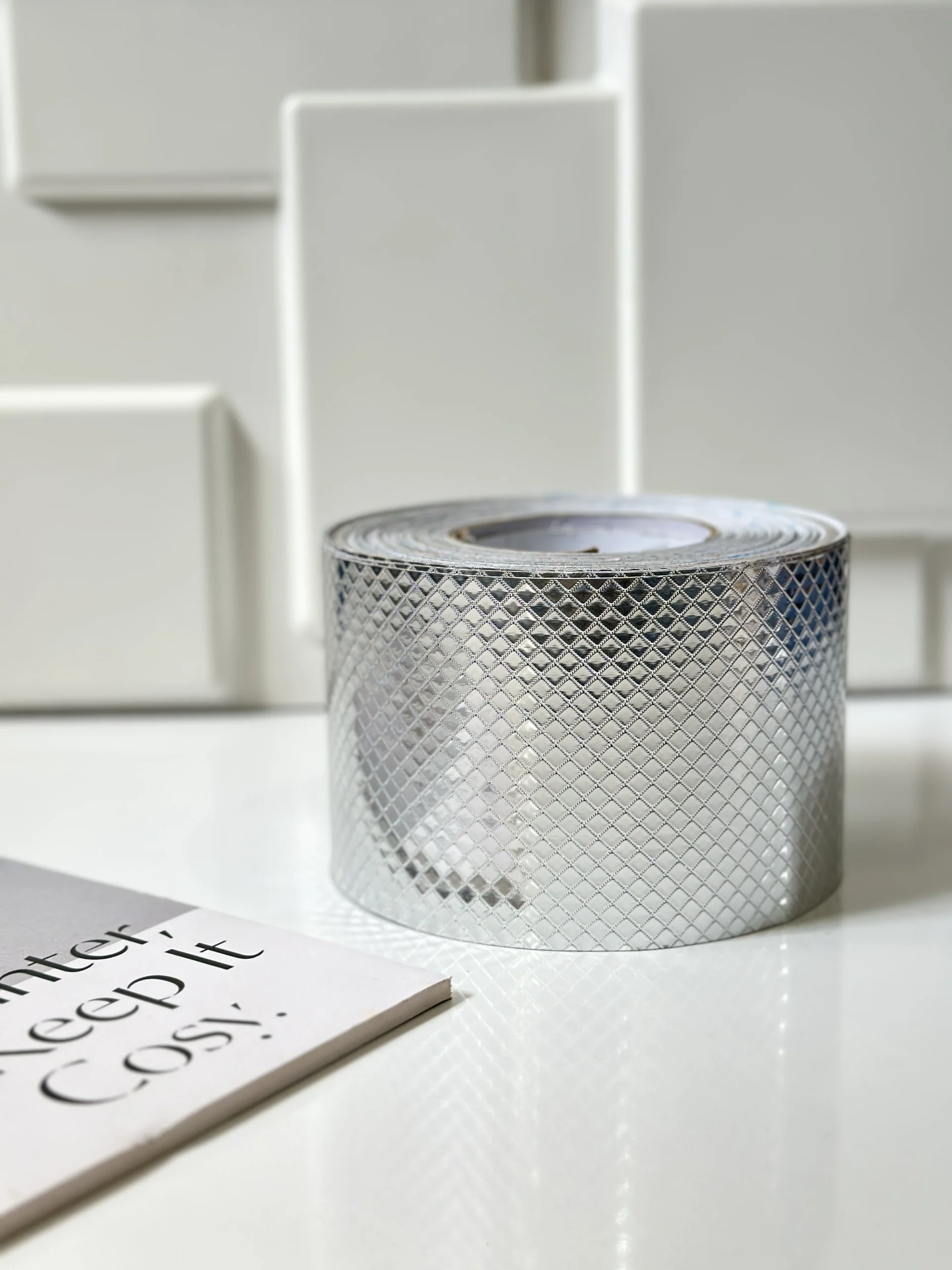 شبرنگ زنبوری نقره ای شبرنگ زنبوری نقره ای