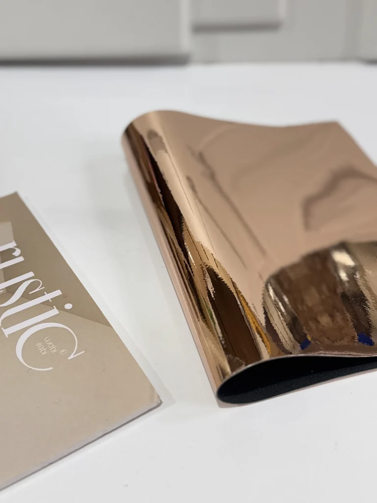 چرم اینه ای رزگلد