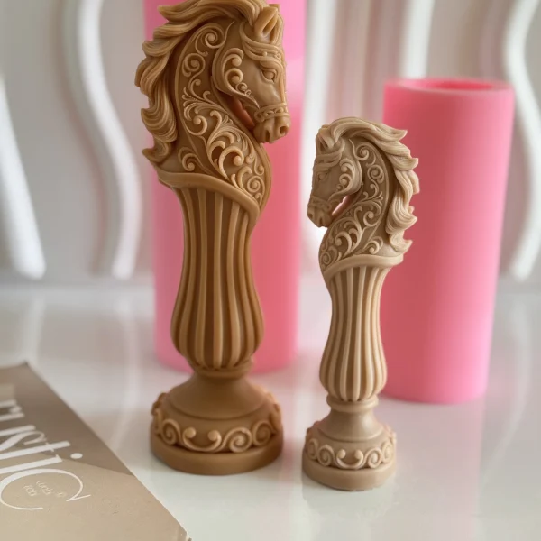 قالب اسب لاریس