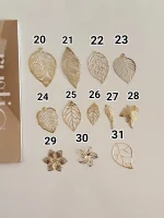 برگ فلزی نقره ای