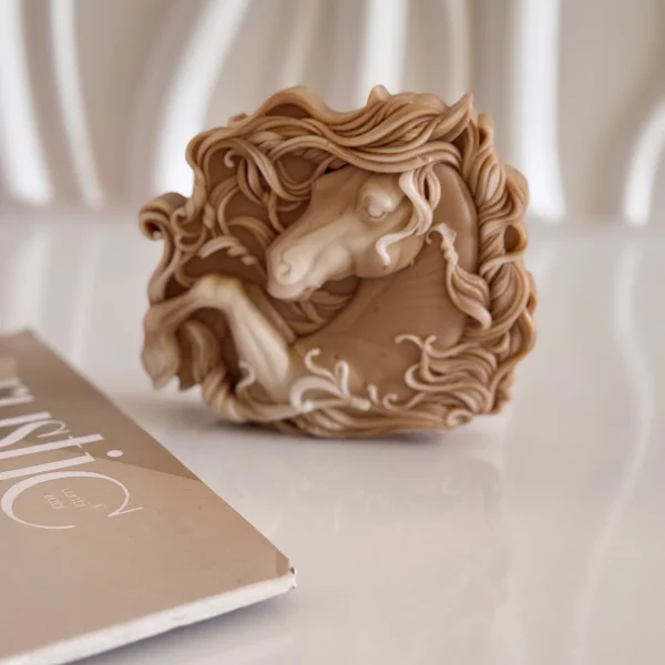 قالب اسب یال