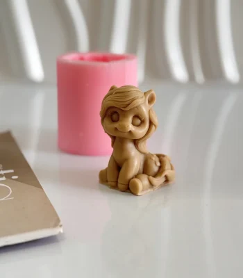 قالب اسب روسی دختر